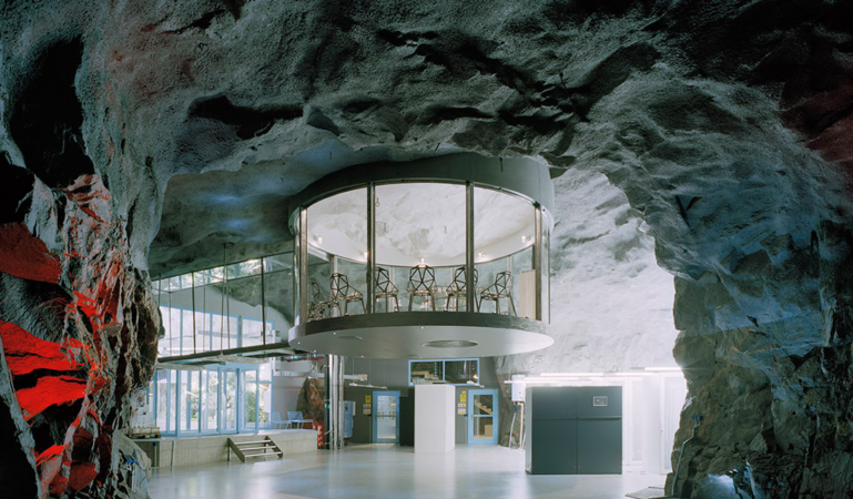 Data Center Bahnhof, Suécia