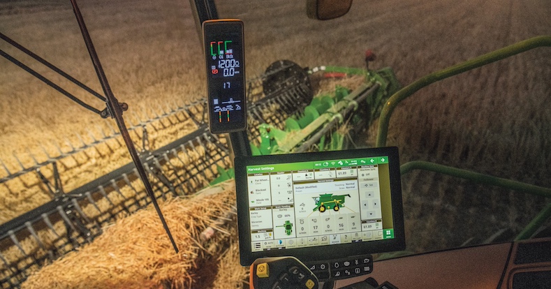 A Starlink anunciou uma nova parceria com a John Deere para conectar tratores e colheitadeiras  à Internet